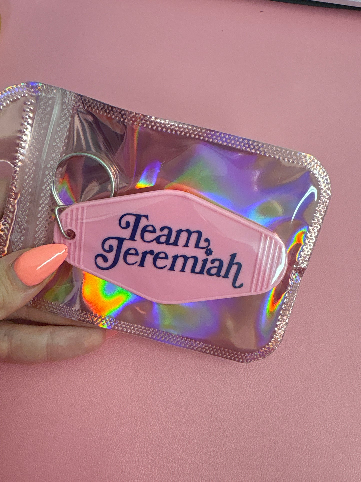 Team Jeremiah motel keychainđź’™