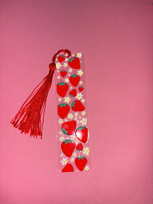 Small strawberry theme bookmark🍓