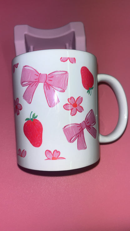 Strawberry and bow theme mug🍓🎀